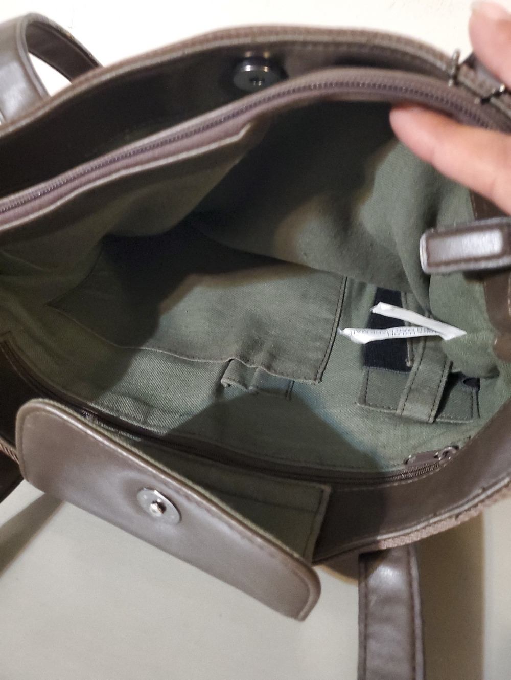 Vintage GH Bass Traveler Tote Bag Olive Green Interior Zip Top Shoulder Straps - Picture 8 of 10